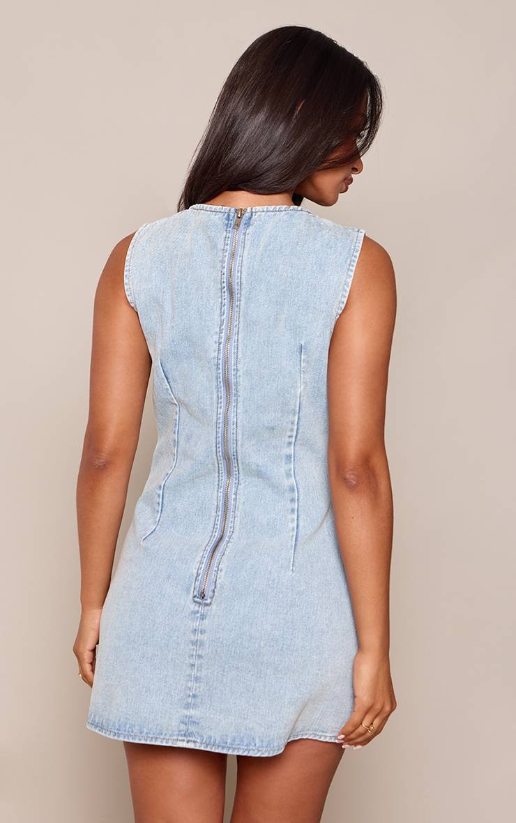 Mid Blue Wash Robe Courte En Denim Bleu Moyen Asymétrique Avec Détail Nœud Petite