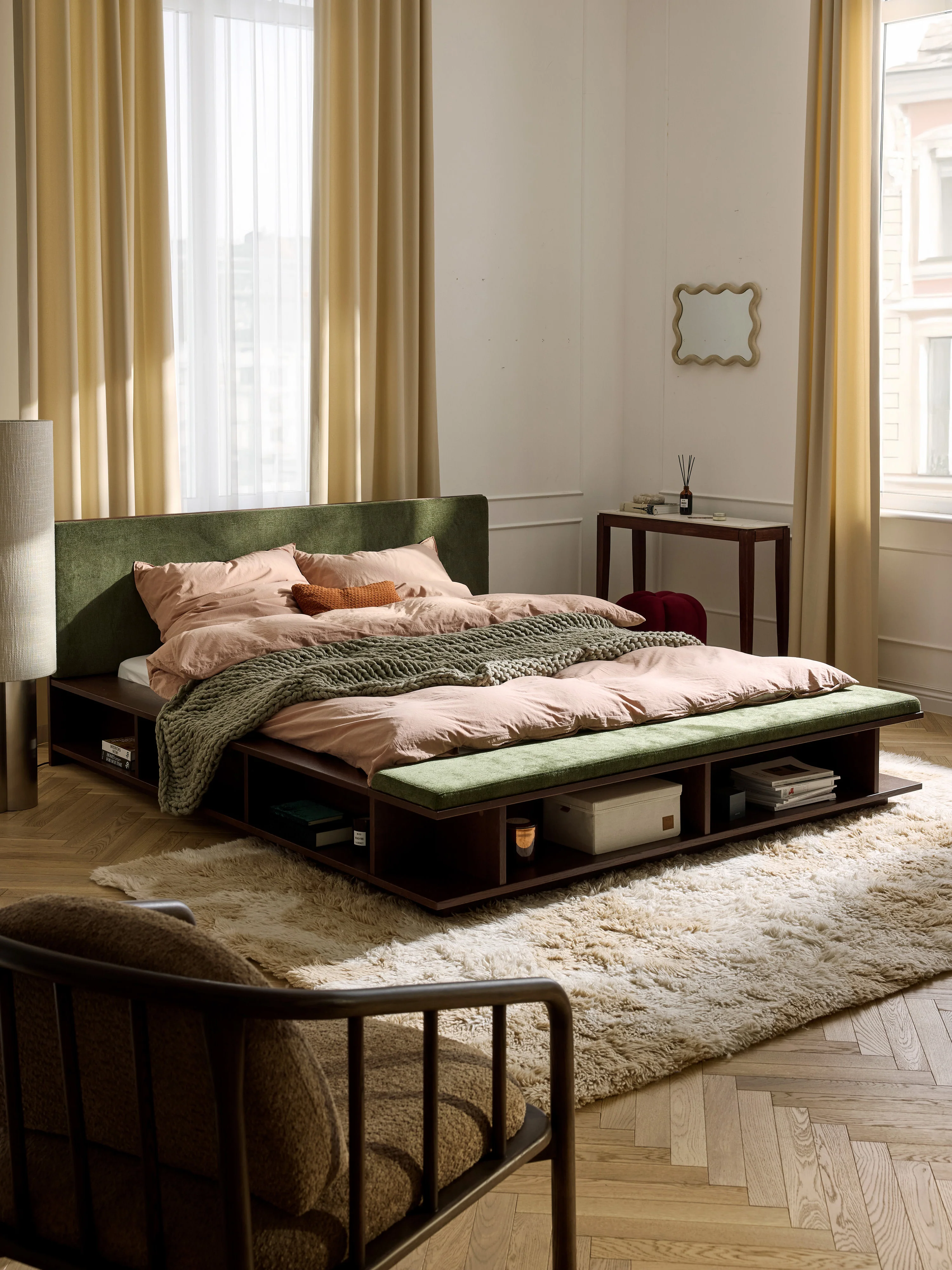 Houten bed Clark met bank en zijplanken