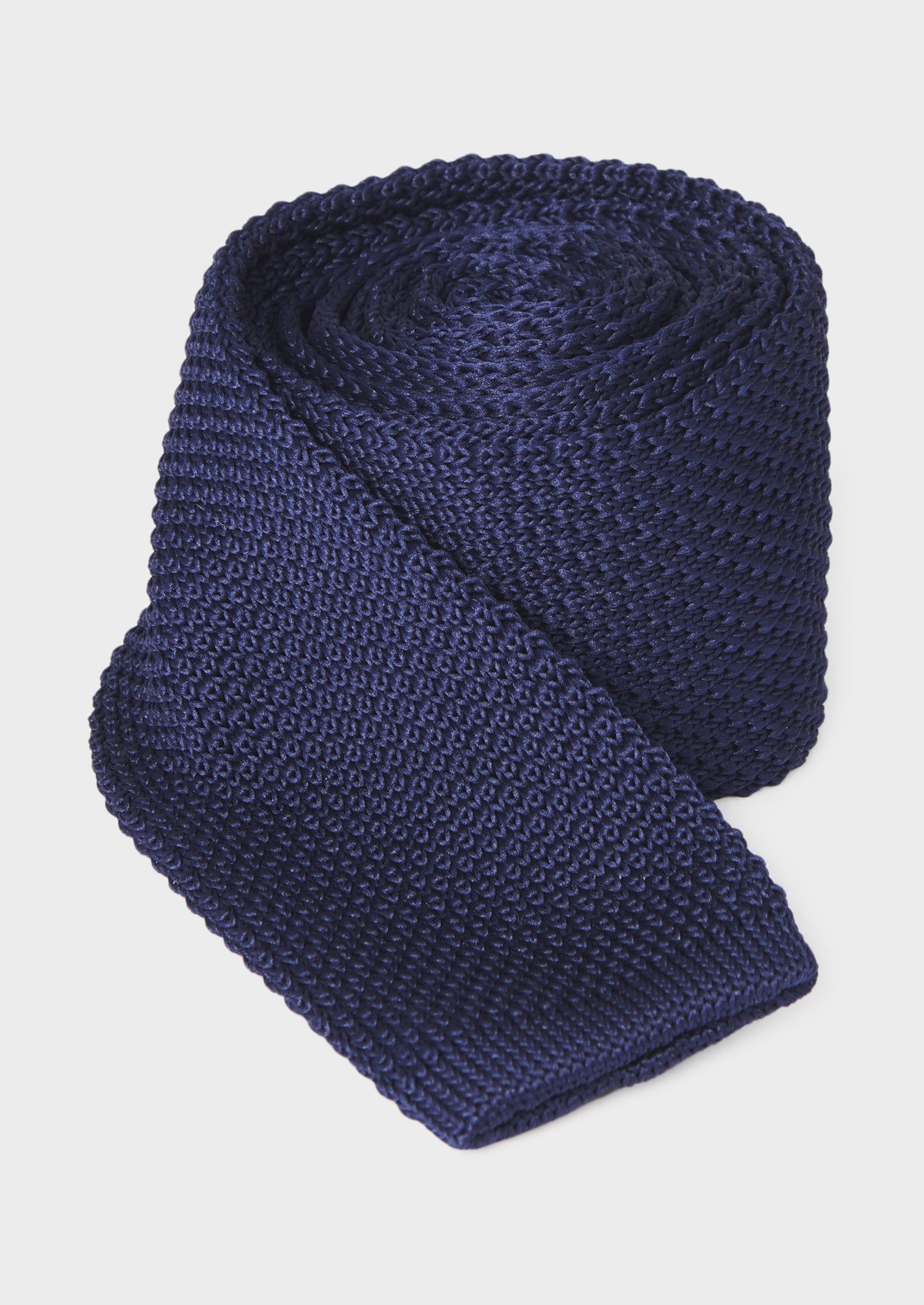 Cravate fine en tricot uni marine