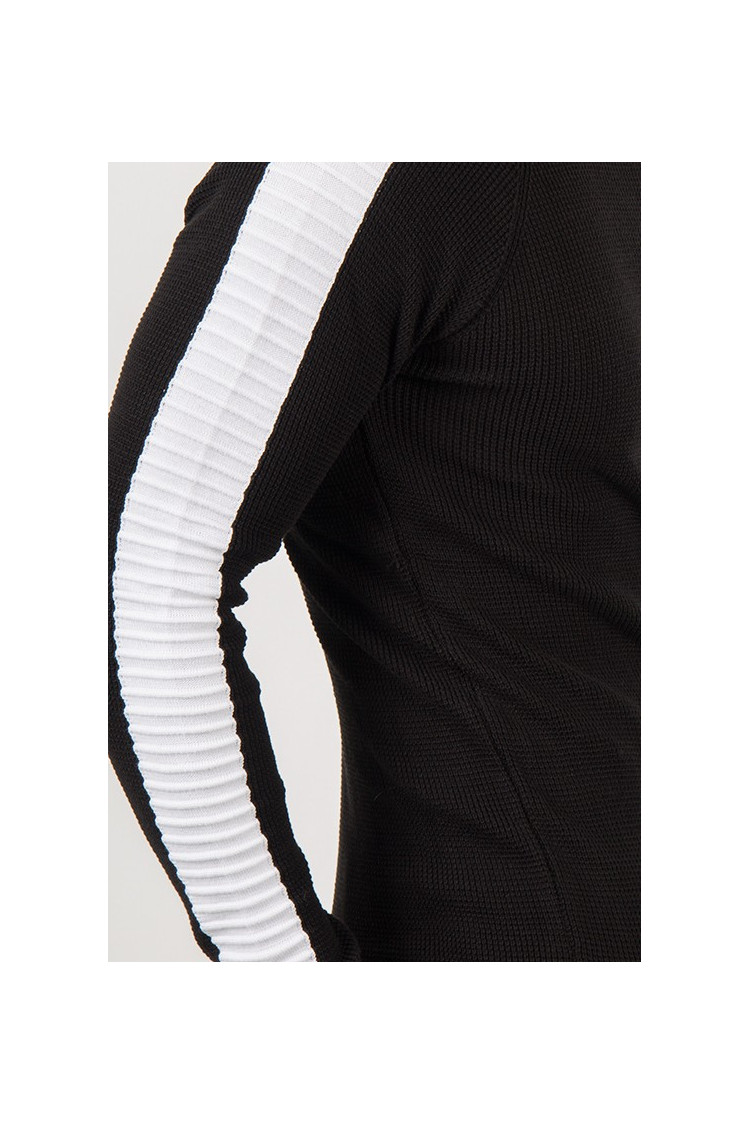 Pull noir maille fine