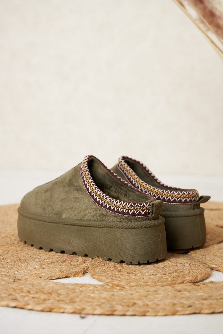 Bottines chaussons en velours compensés kaki