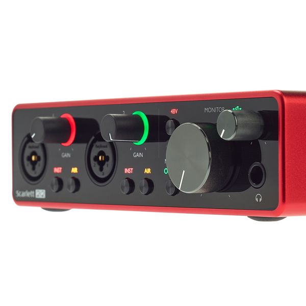 Focusrite Scarlett 2i2 3rd Mic Bundle