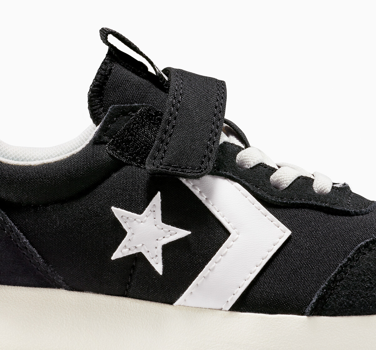 CONVERSE<br>Tênis Omega Trainer Foundation
