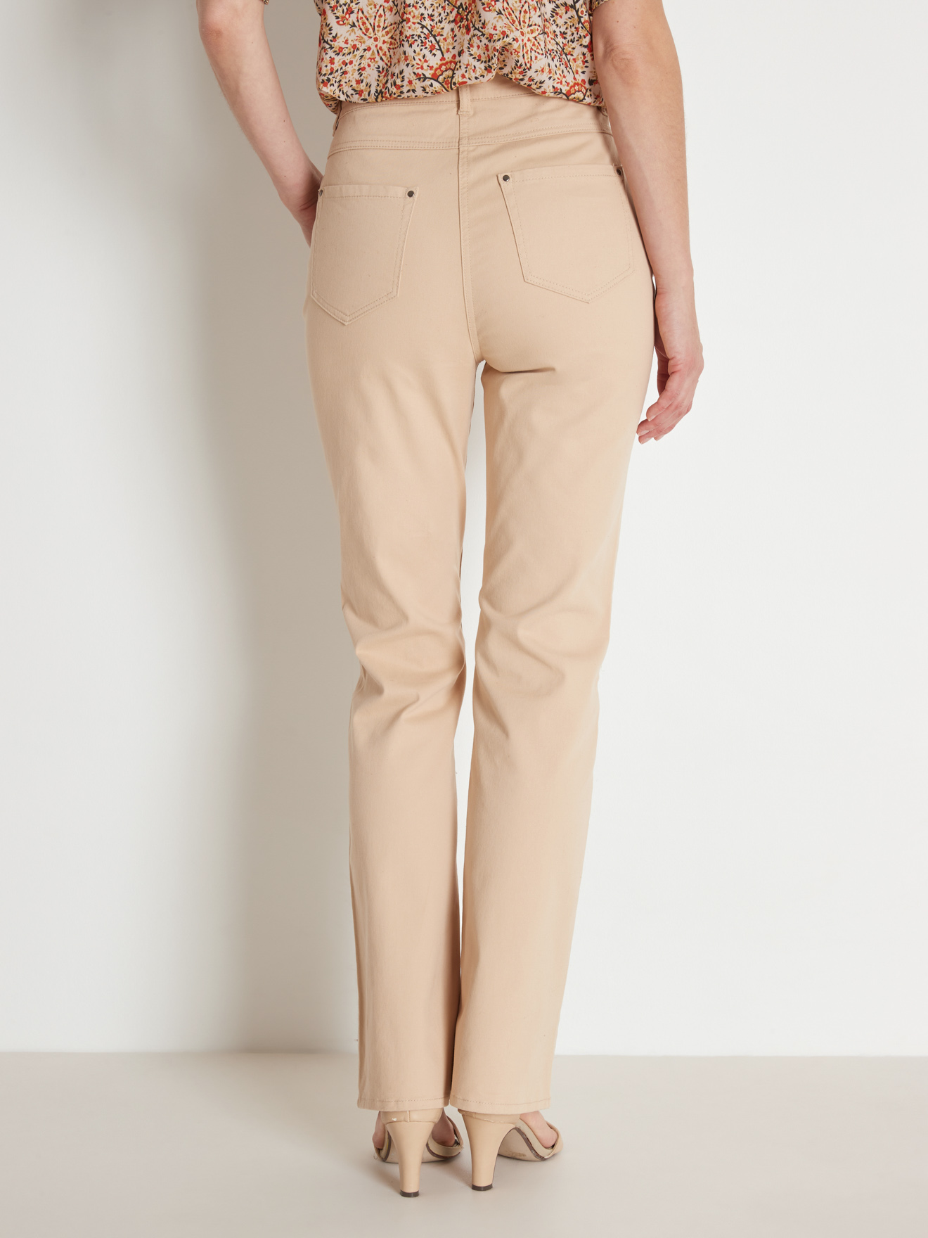 Pantalon taille haute bas évasé