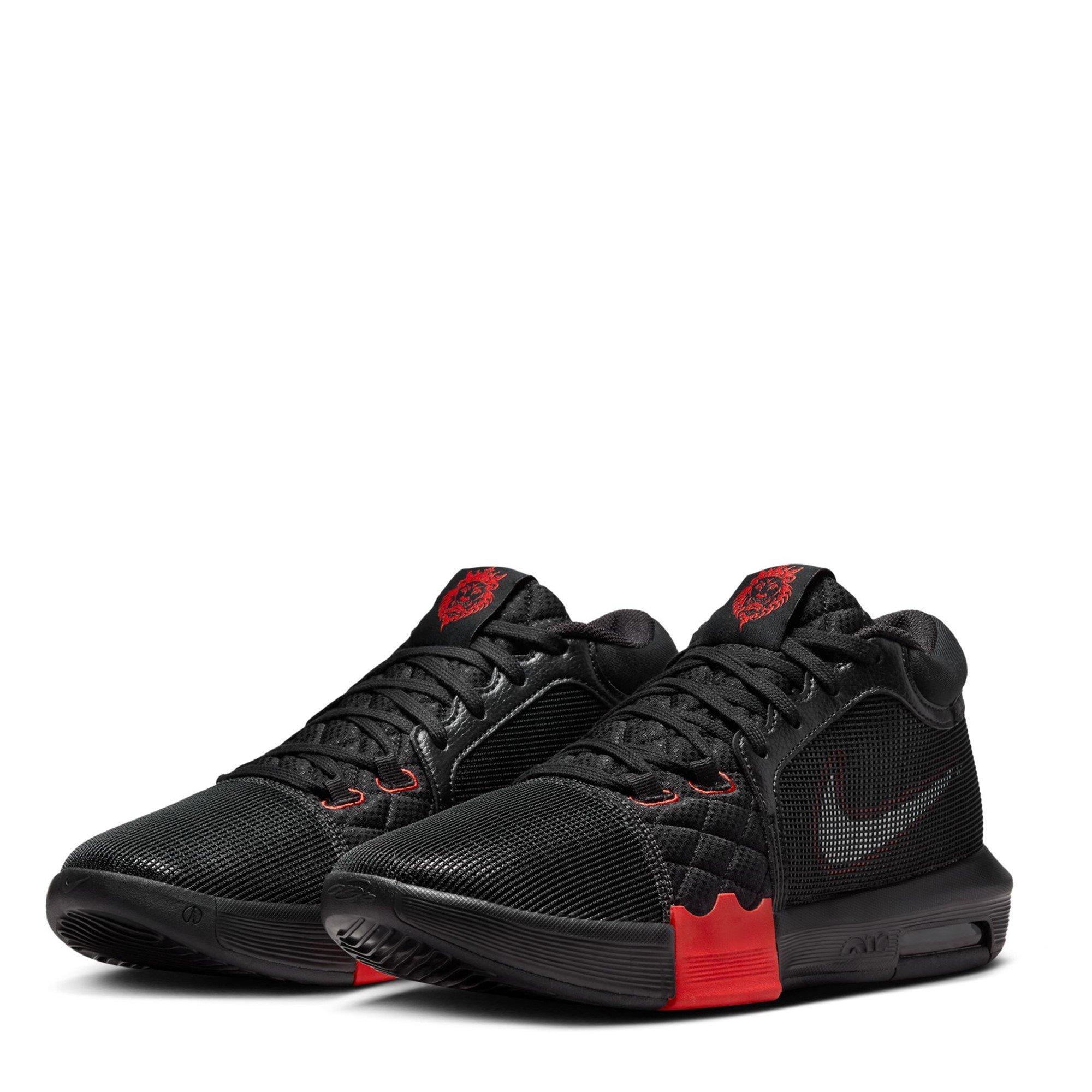 Nike LeBron Witness VIII Basketball Shoes