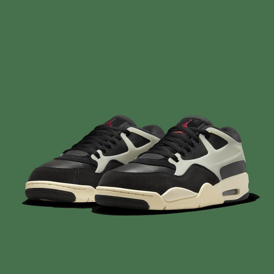 Air Jordan 4 RM