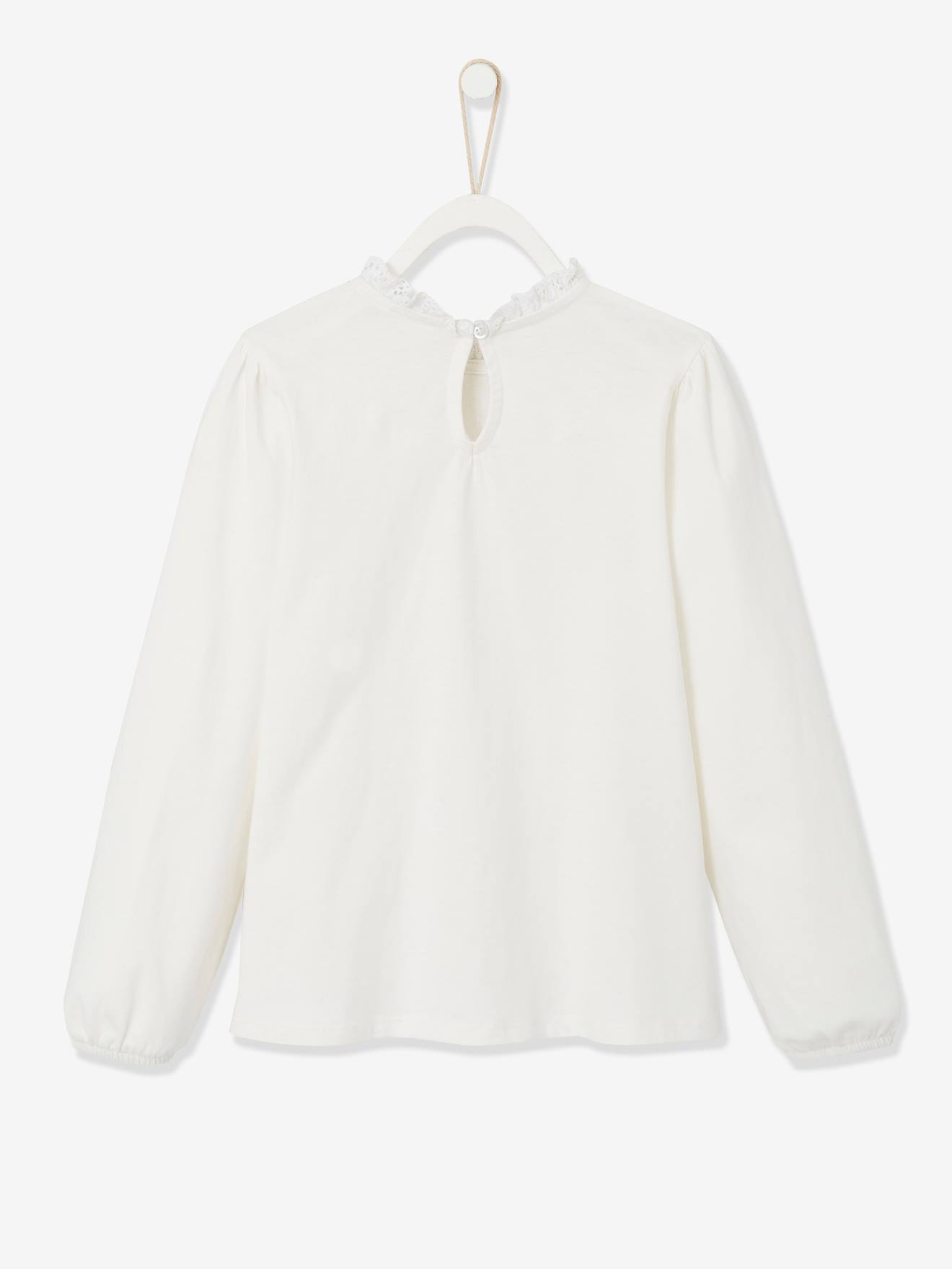 Blusa lisa verde-clara estilo camiseta com detalhes em macramê para meninas