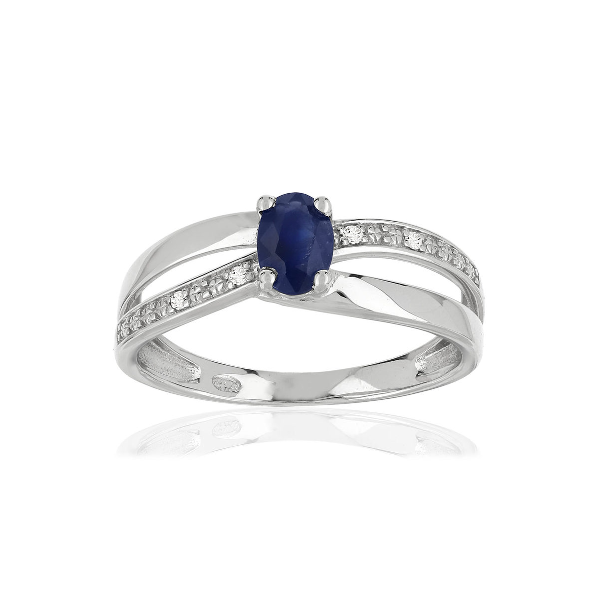Bague or blanc 375 saphir ovale et diamants