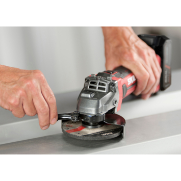 SKIL 20V haakse slijper 3921CA 125mm (zonder accu)