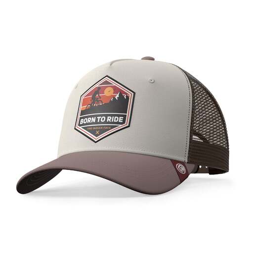 Gorra, o rosto indiano, nascido para cavalgar.