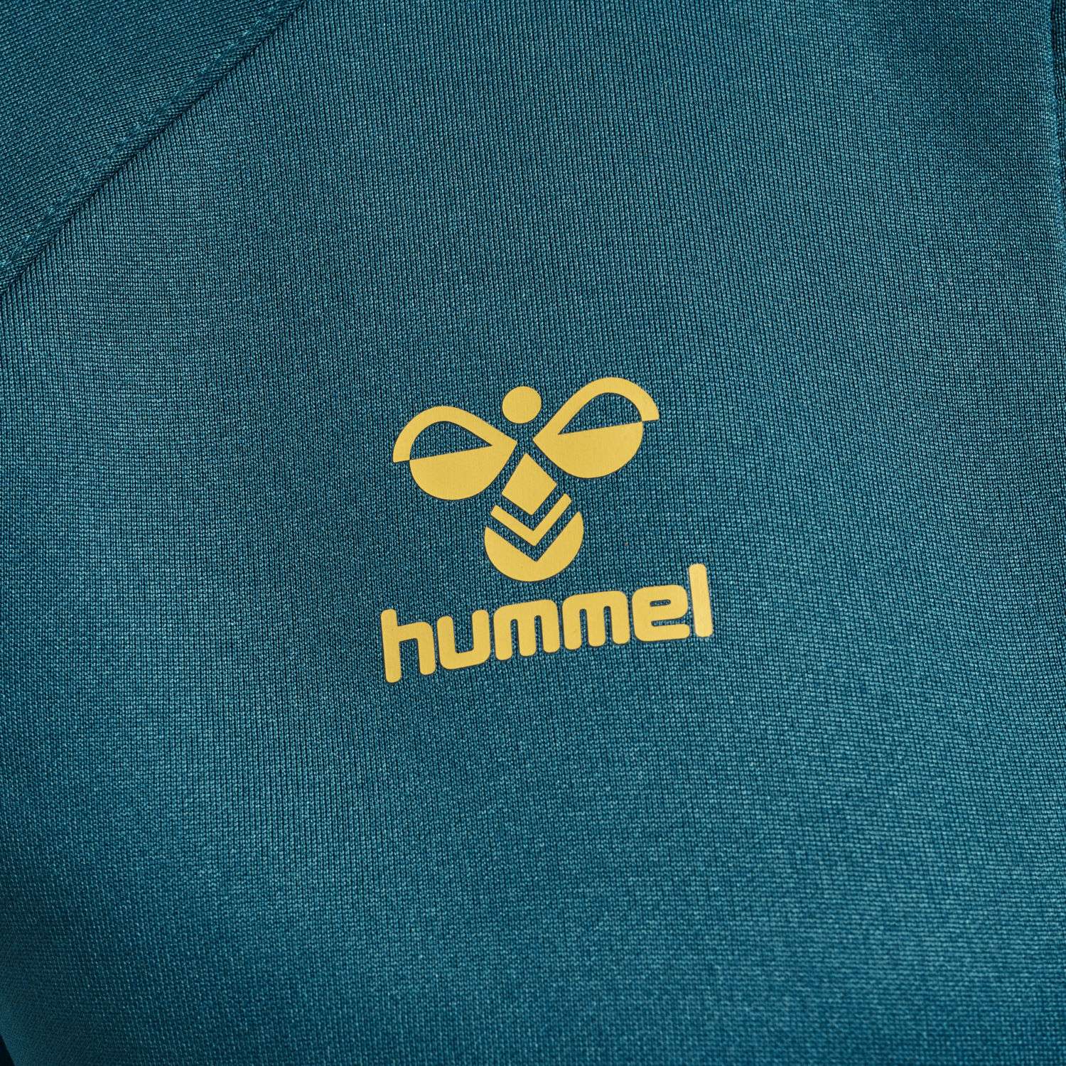 hmlCIMA XK ZIP JACKET WOMAN
