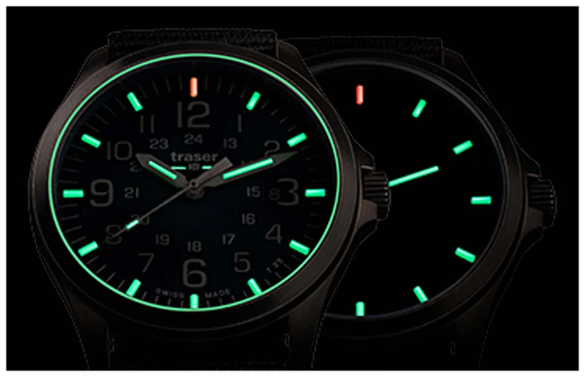 Traser Herrenarmbanduhr 108632 - 42 mm