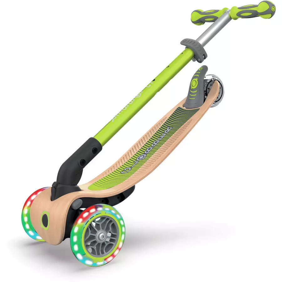 GLOBBER Scooter PRIMO FOLDABLE WOOD LIGHTS lime grün - mit Leuchtrollen und Holzdeck