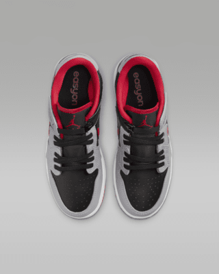 Air Jordan 1 Low FlyEase Older Kids' Shoes