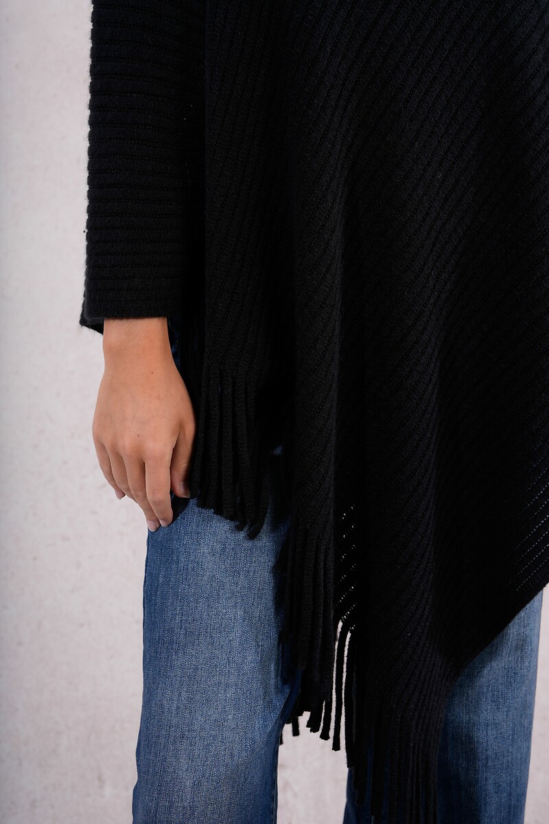 MOLLY BRACKEN<br>Poncho cruzado com franjas