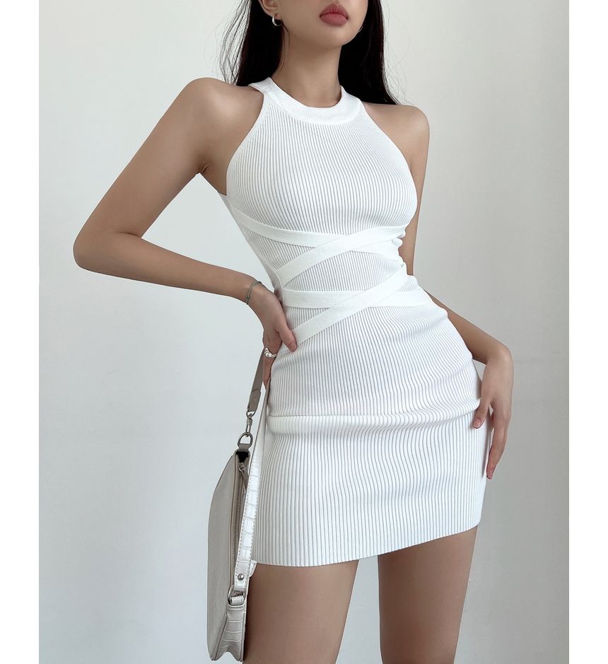 LIVIE - Effen mini bodycon gebreide jurk met halster