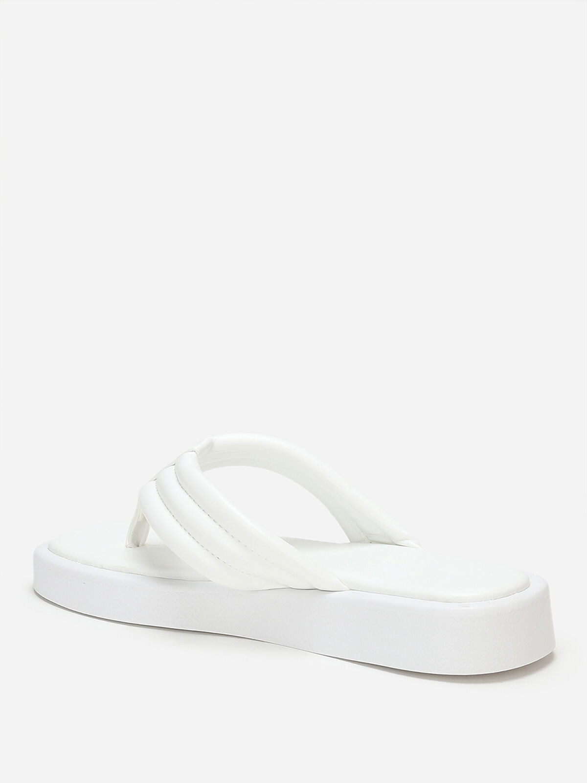 Tongs plateformes à bride matelassée- Blanc