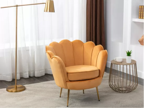 Fauteuil coquillage en velours jaune moutarde DANDELION de Pascal Morabito