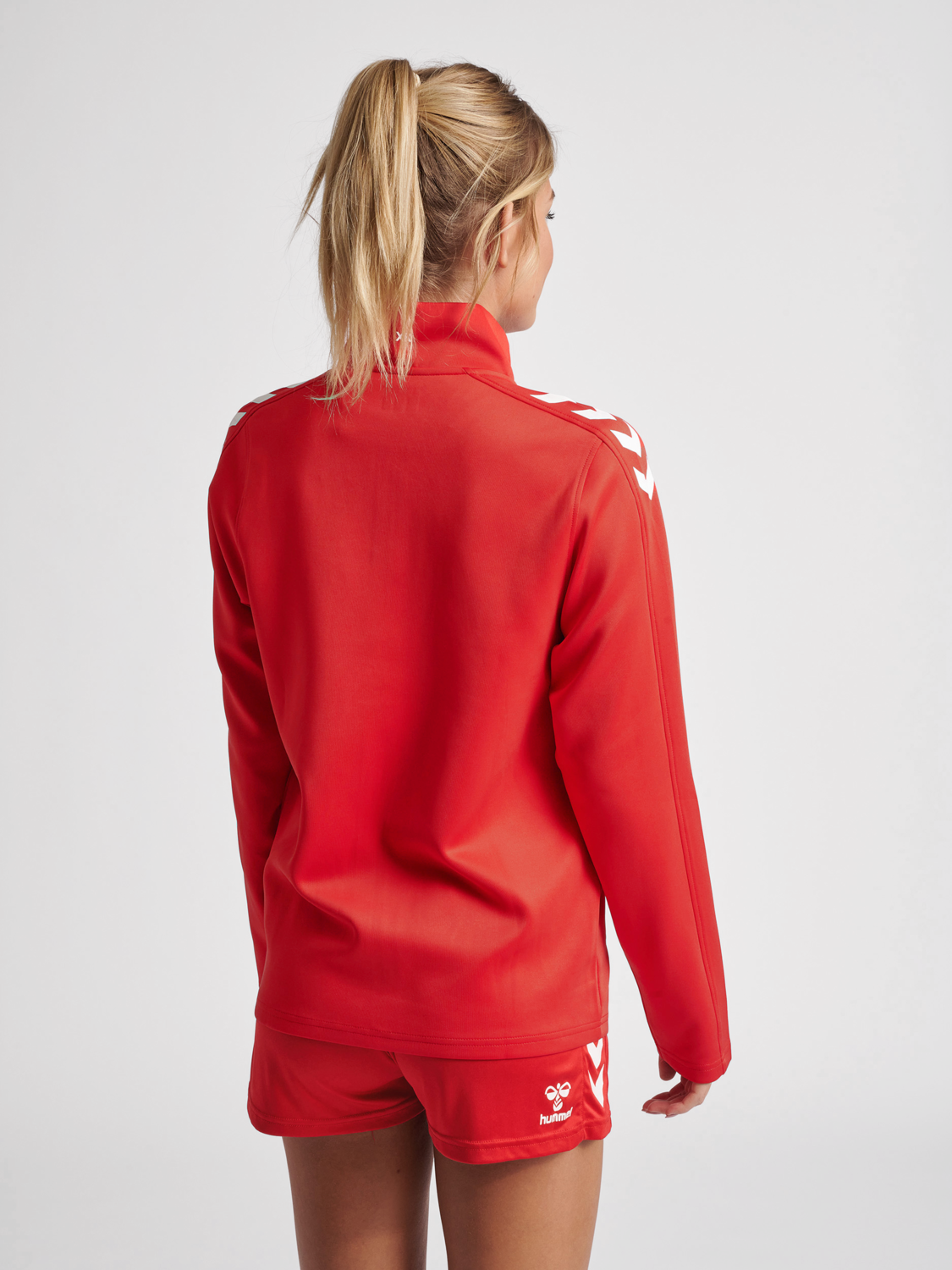 hmlCORE XK POLY ZIP SWEAT WOMAN