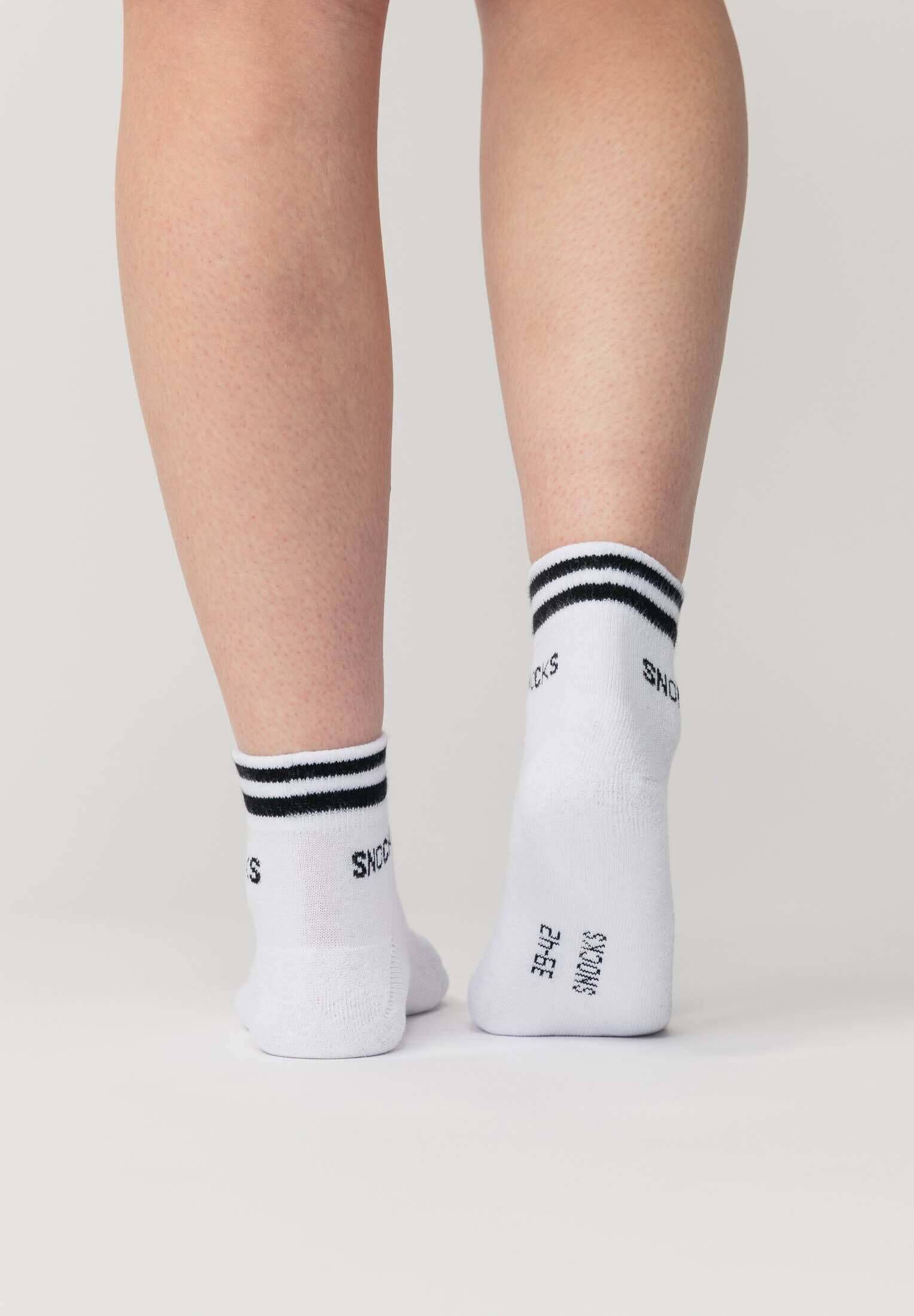 SNOCKS| Retro Sneaker Socken mit Streifen aus Bio-Baumwolle 4er-Pack