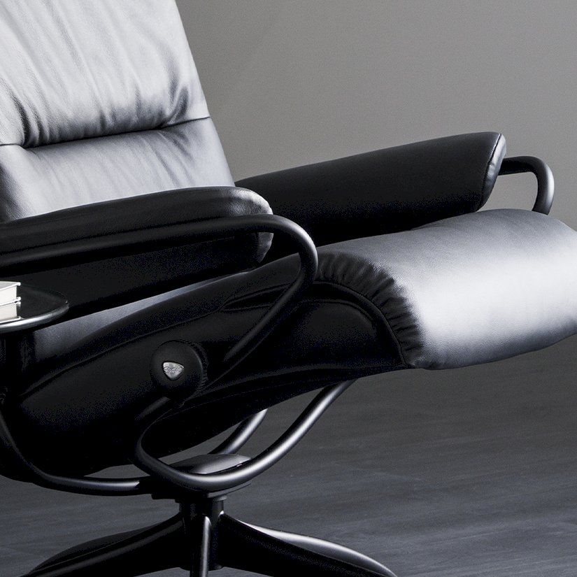 Stressless Tokyo Relaxfauteuil en Hocker