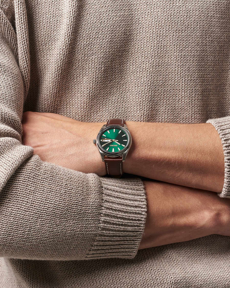 Seiko Quartz Leather 40mm Green Dial