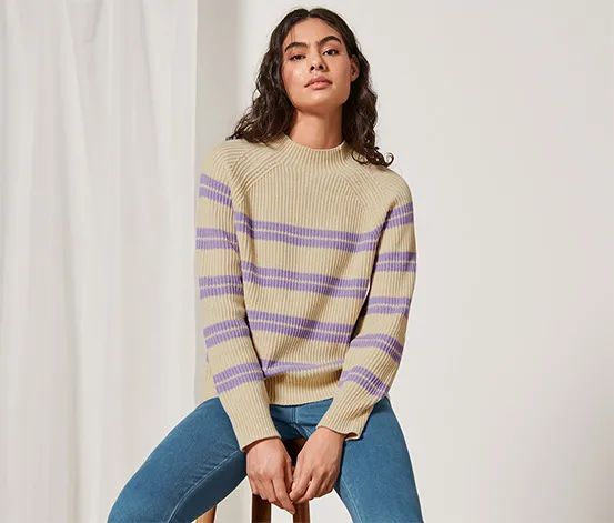 Gestreifter Strickpullover