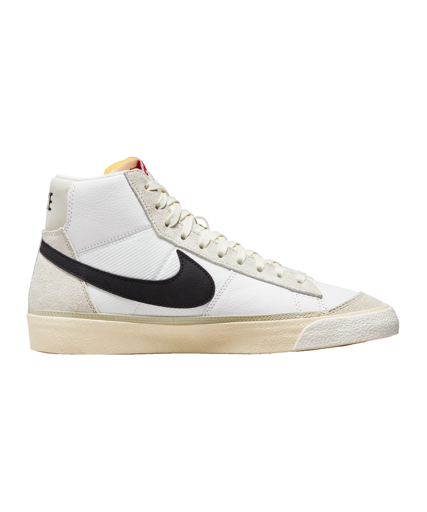 Nike Blazer 77 Remastered Weiss F100