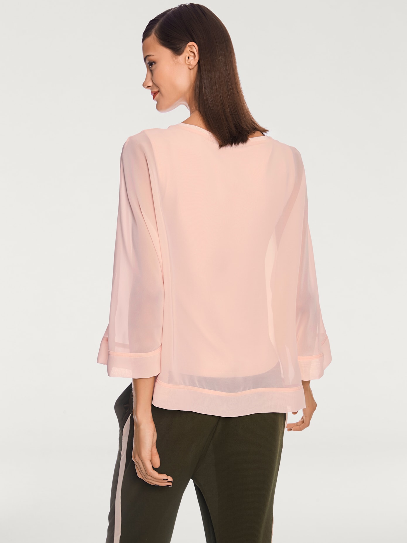 T-shirt look ample tendance