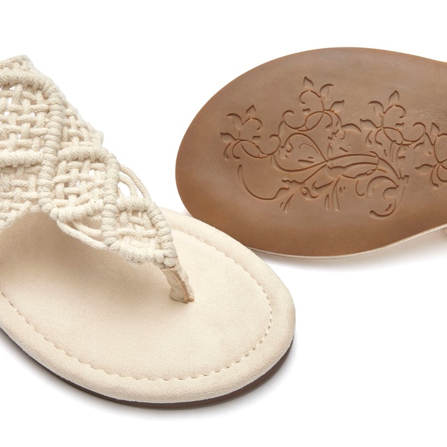 LASCANA Pantolette  Mule, Sandale, offener Schuh, Zehentrenner, trendige Häkeloptik VEGAN