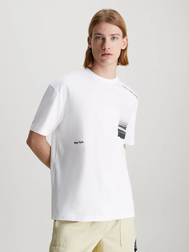 Camiseta com estampa fotográfica