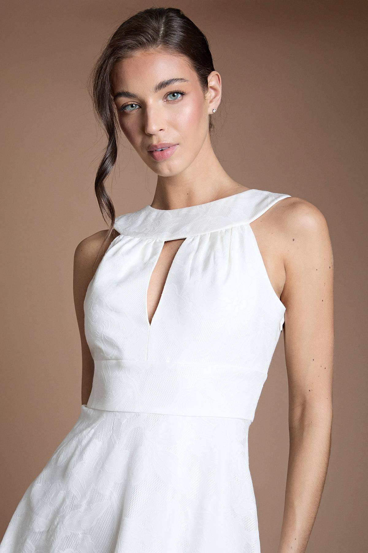 Coast Robe De Mariée À Jupe Ample En Dentelle Florale Avec Décolleté Goutte D'eau