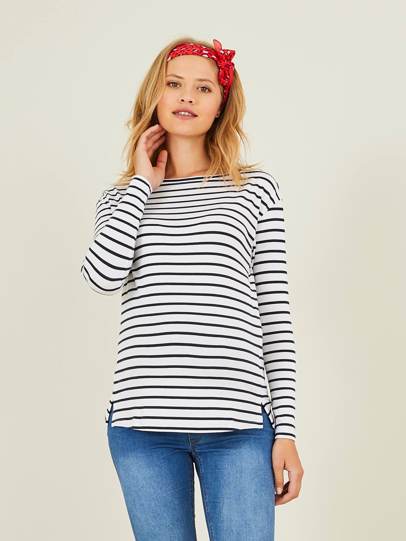 Camiseta de maternidade e amamentação listrada vermelha tamanho médio