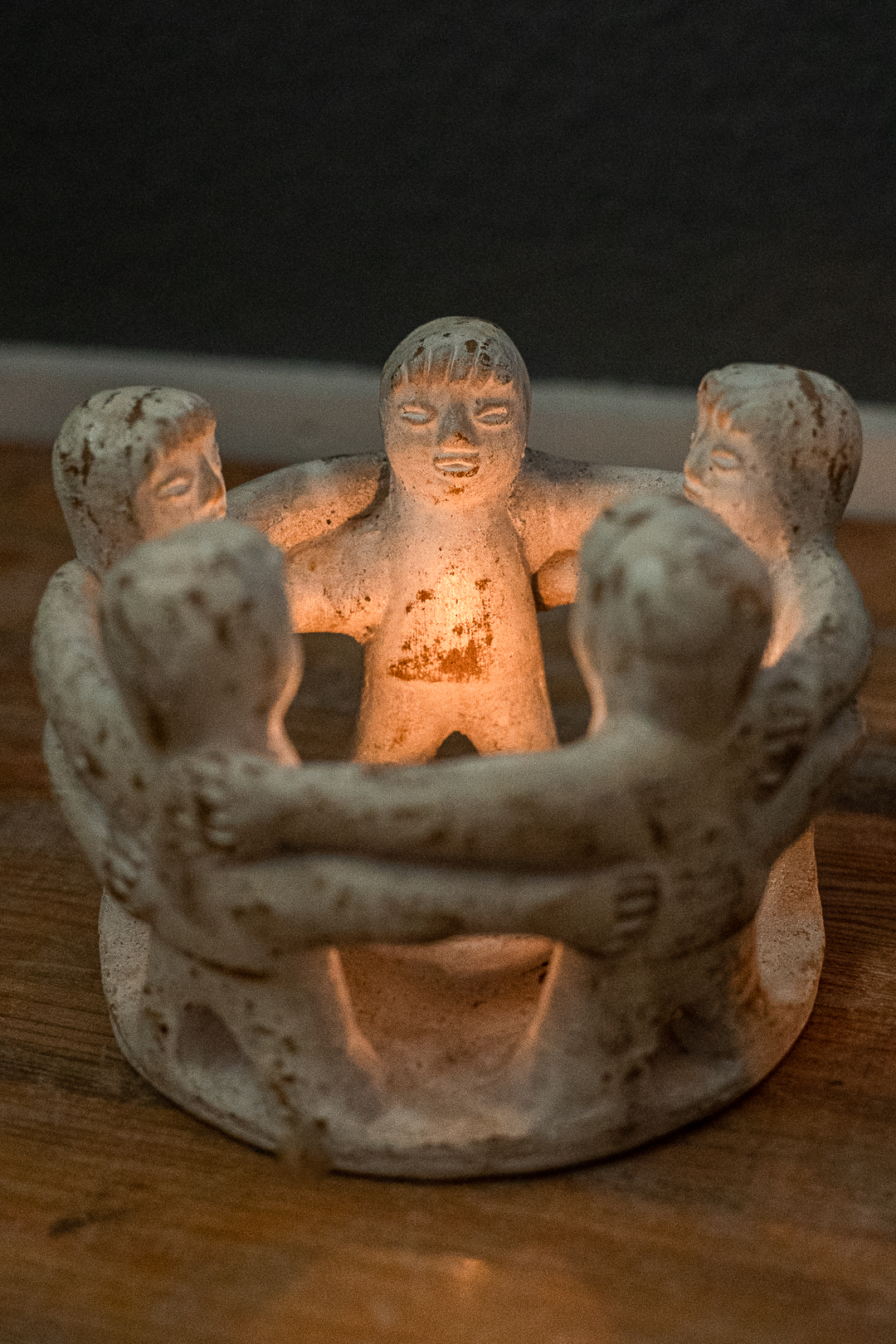 Kerzenhalter 'Friendship Circle 5', weiß, Ø 15 cm, H 13 cm von fischer's lagerhaus