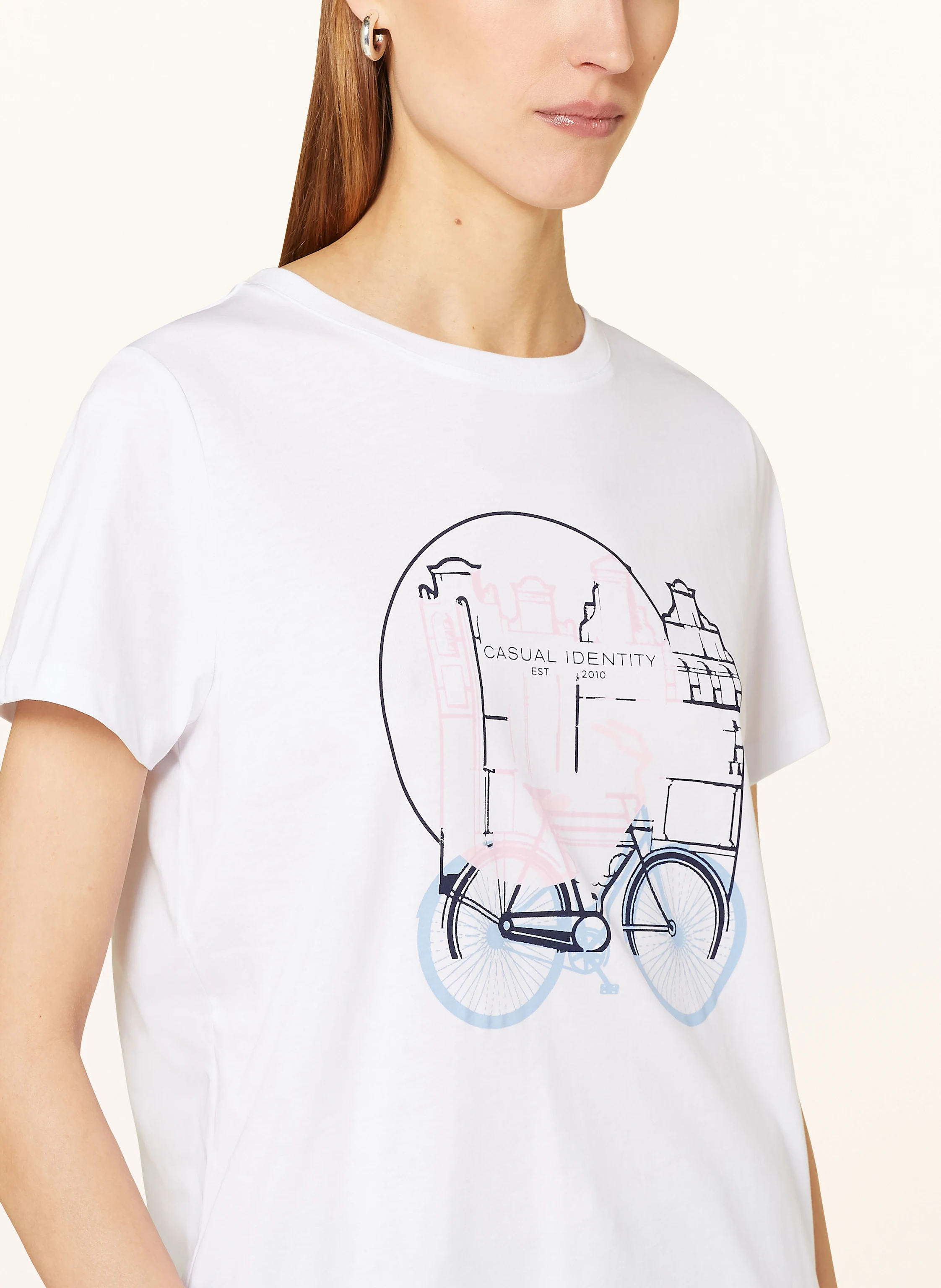 comma casual identity T-Shirt