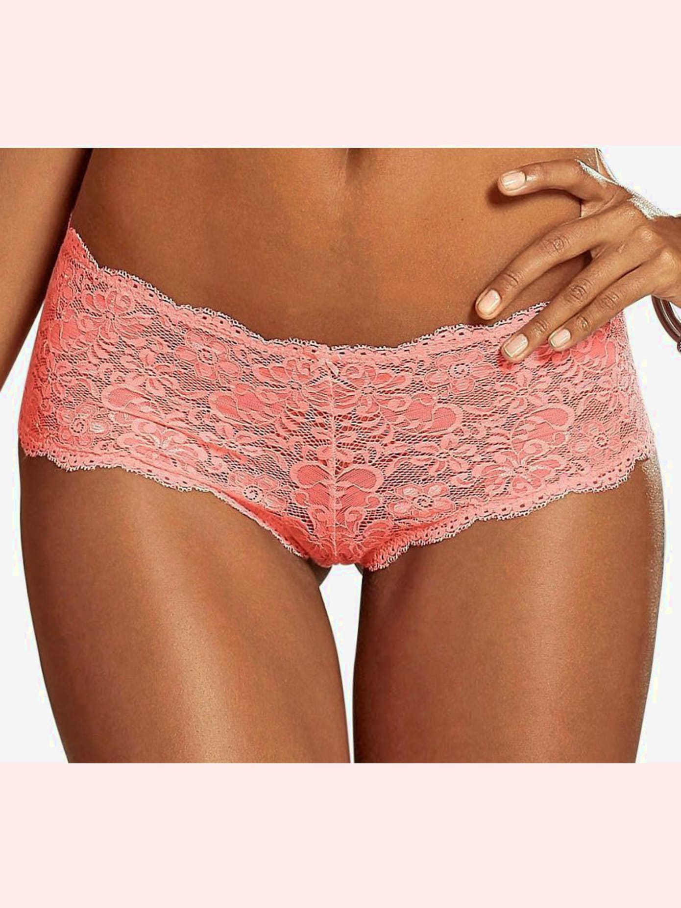Panty en dentelle nuance