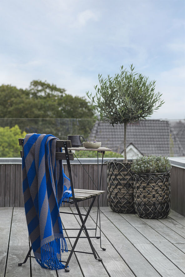 Mette Ditmer RETRO throw Cobalt
