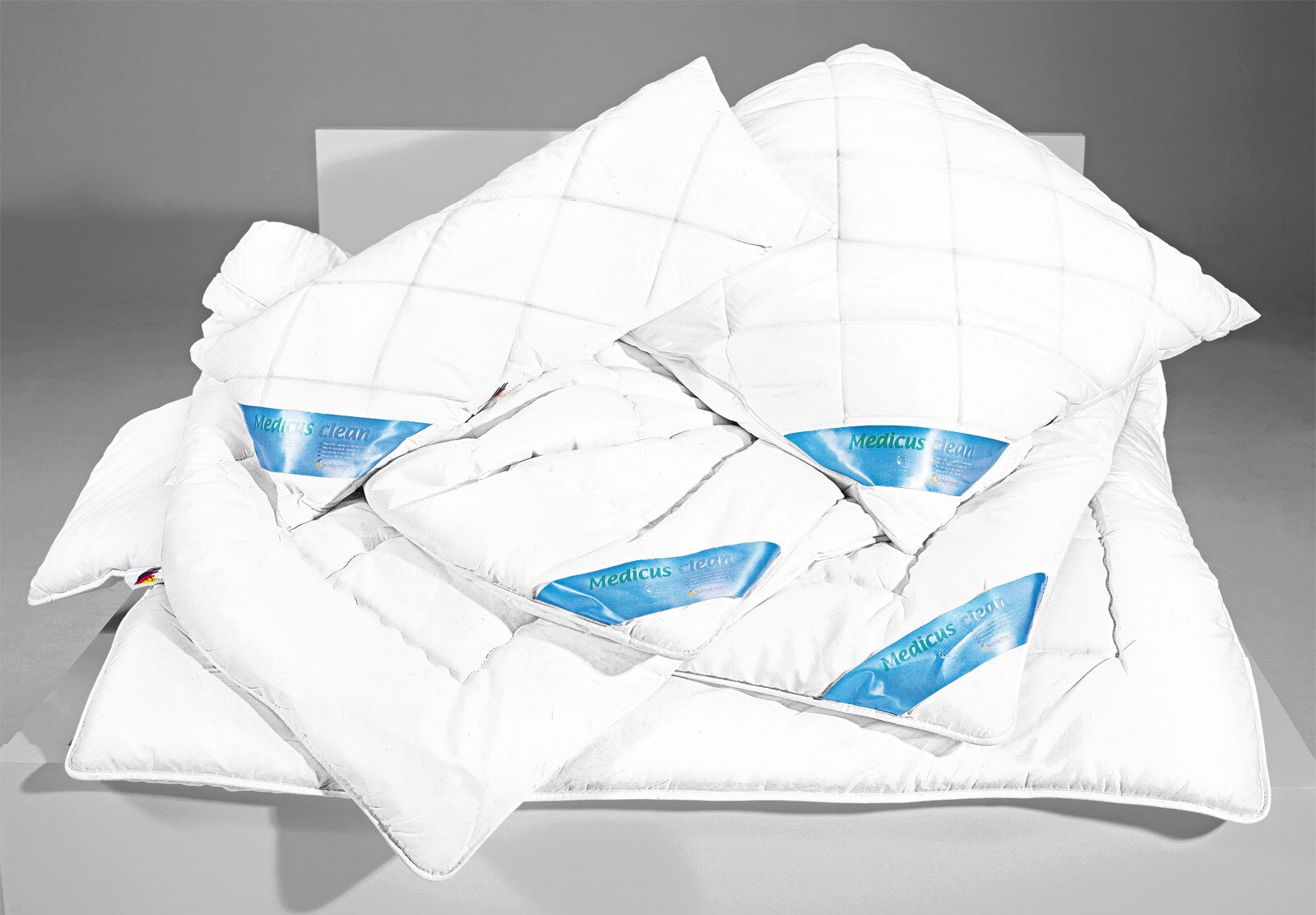 Schlafmond 4-Jahreszeitenbett MEDICUS CLEAN 135 x 200 cm 450/800 g