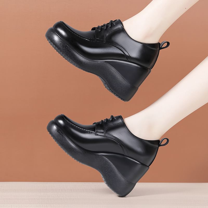 Obelie - Veterschoenen met plateauzool en sleehak