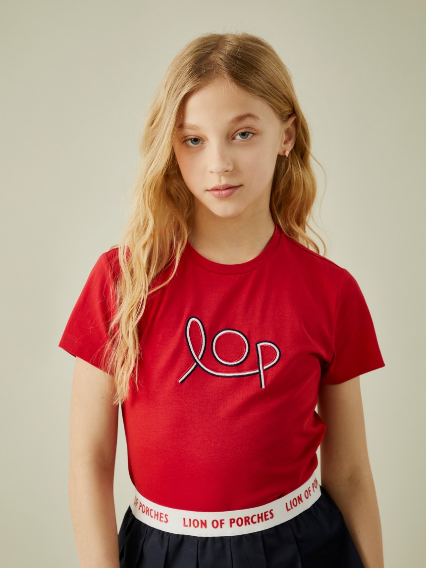 T-shirt manga curta com bordado LOP