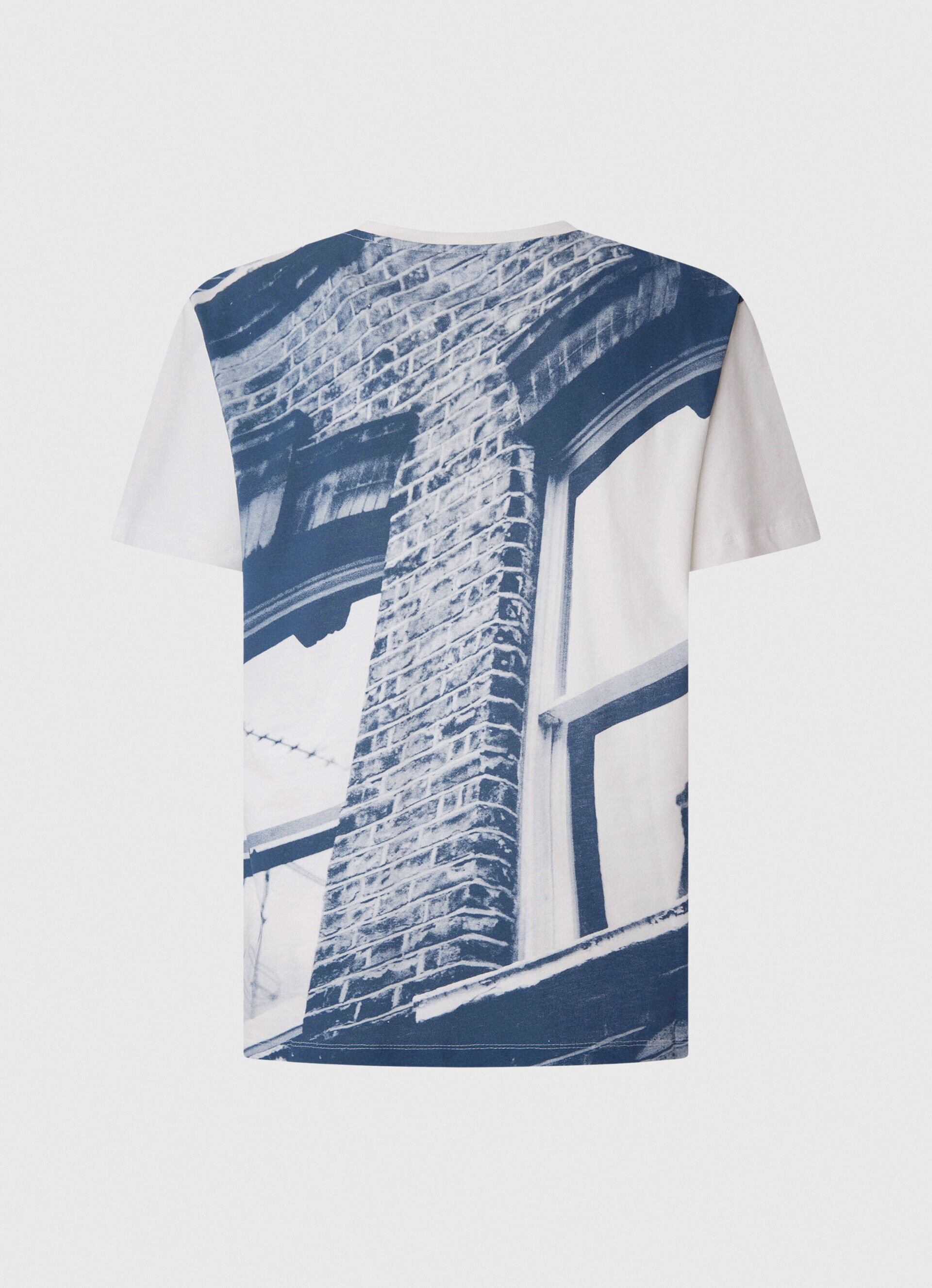 CAMISETA COM ESTAMPA FOTOGRÁFICA - branca