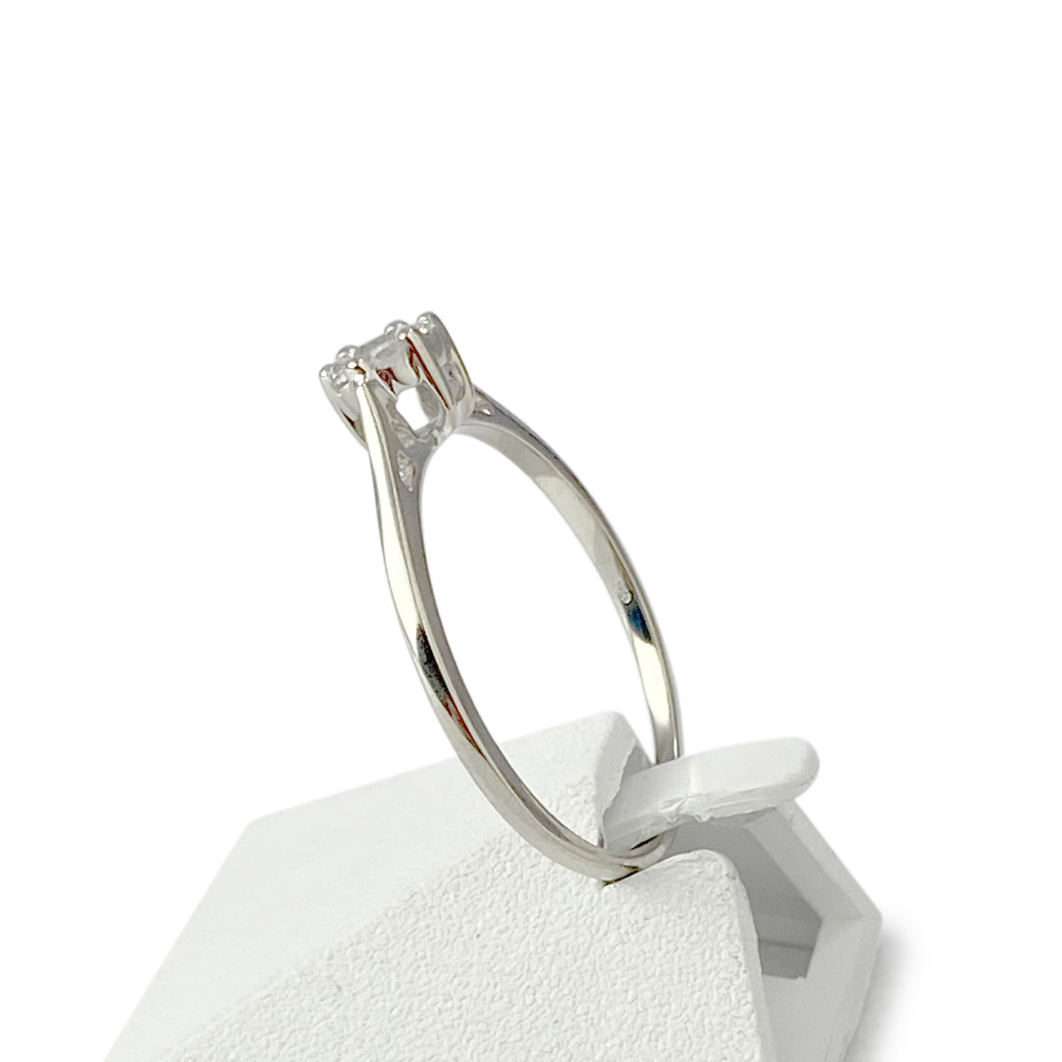 Bague d'occasion or 750 blanc diamants