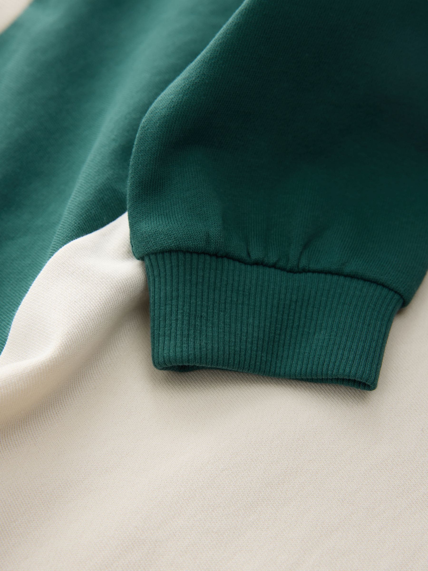 Groen/ecru - Relaxed Fit Heavyweight Long Sleeve Colourblock T-Shirt (3-16yrs)