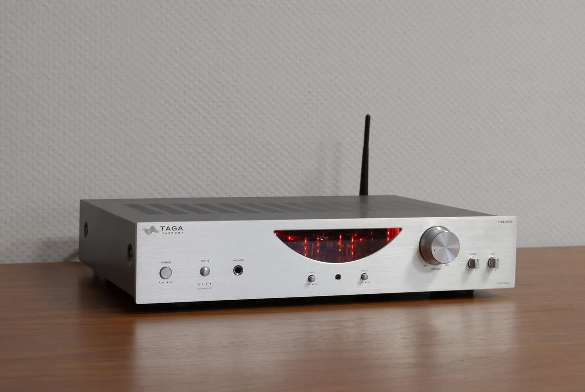 Taga Harmony HTA-600 Silver Amplis hi-fi stéréo