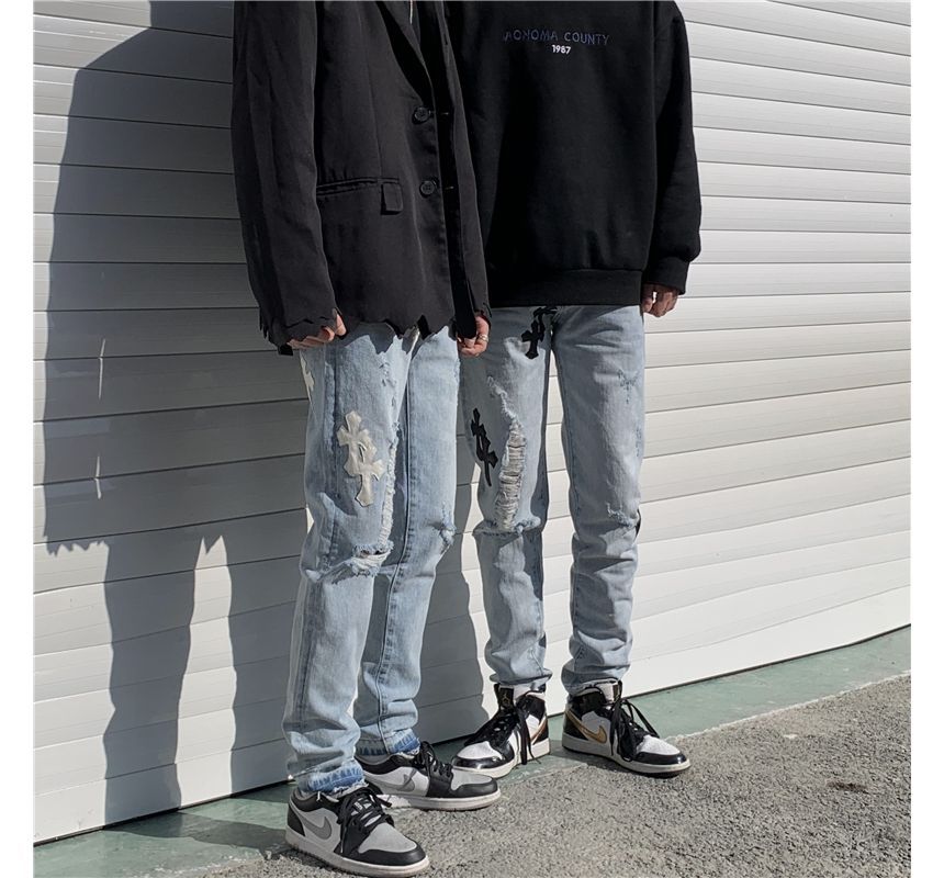 Bay Go Mall - Rechte jeans met kruisapplicatie