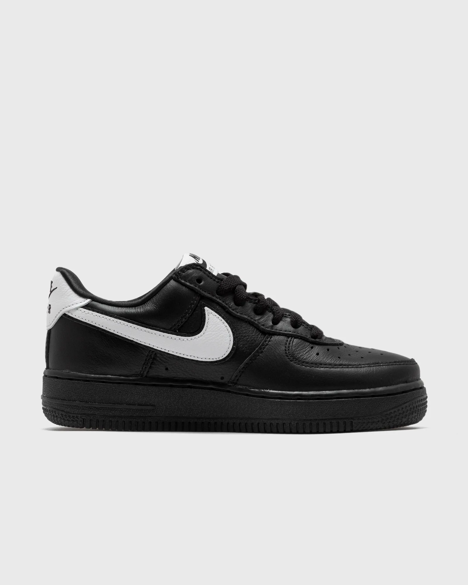 Nike AIR FORCE 1 LOW RETRO