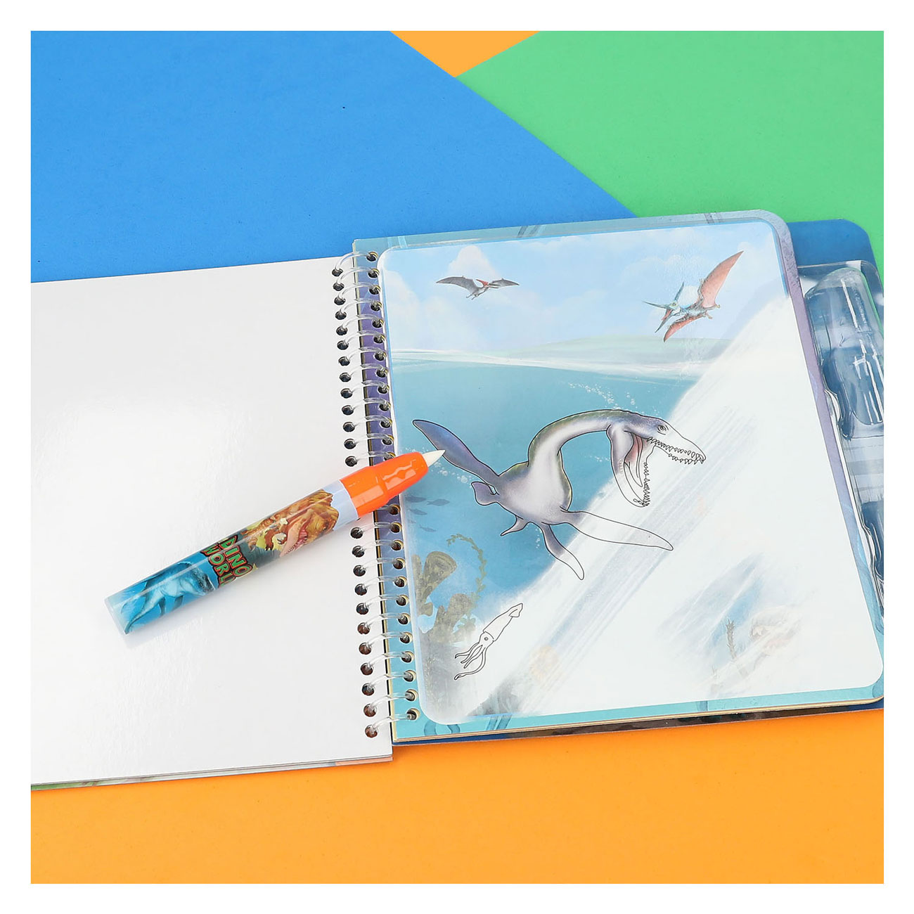 Dino World Aqua Magic Book