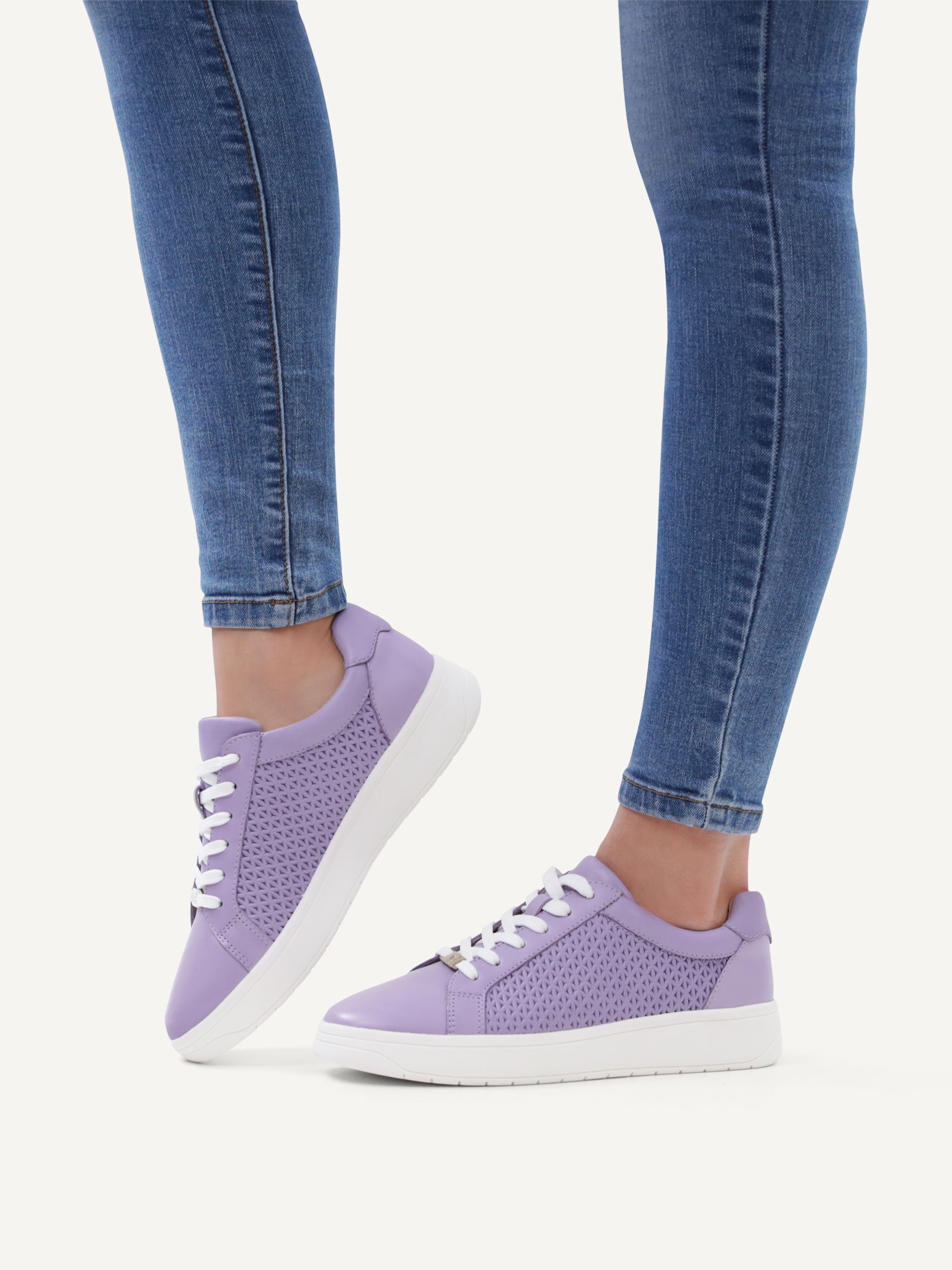 Sneaker