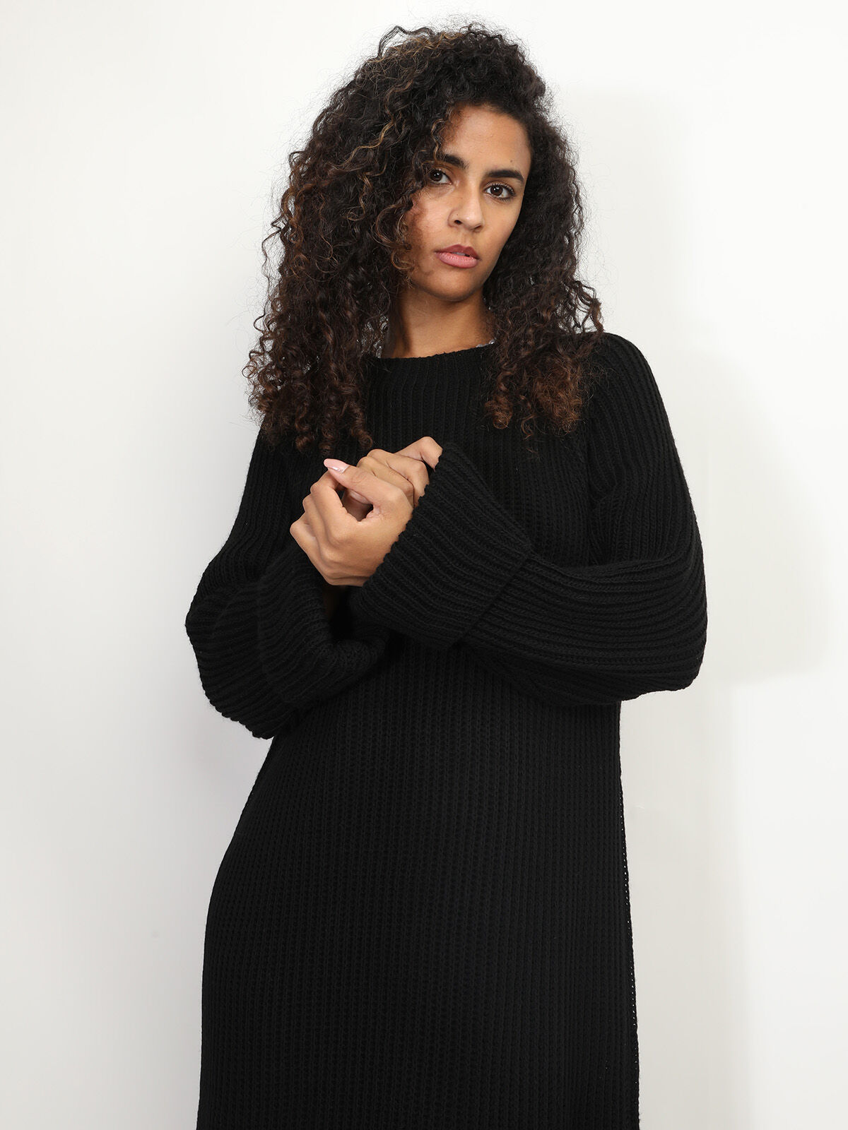 Robe à manches évasées et fentes- Noir