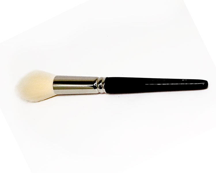 BELA - 411 Puder rund-oval-zulaufend synth. Ziegenhaar